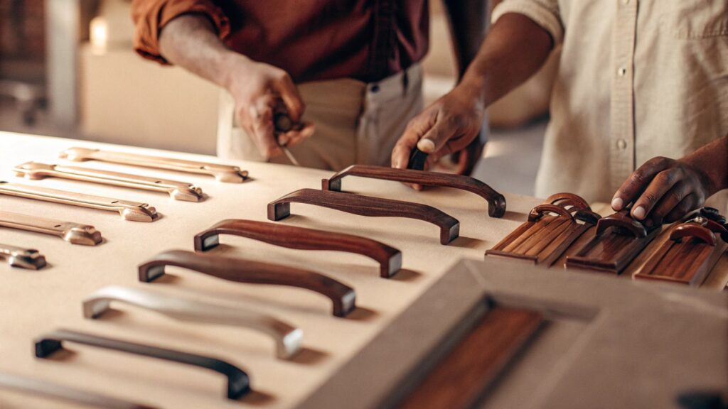 strong collaboration of wooden cabinet handles sup